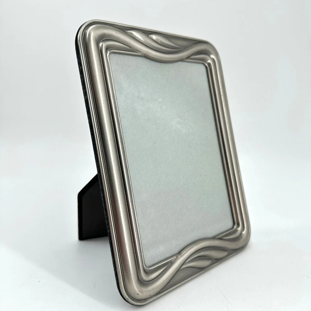 Elegant Silver Tone Metal 5x7 Photo Frame Ornate Swirl Design Tabletop Display